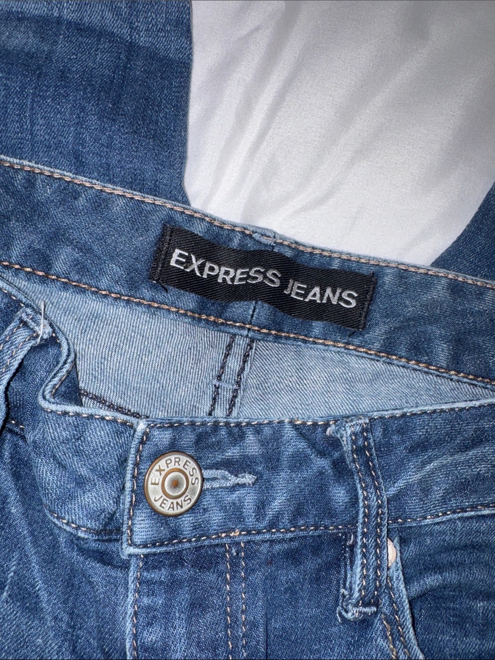 Express Straight Leg Jeans in Washed Blue - Picture 4 of 6